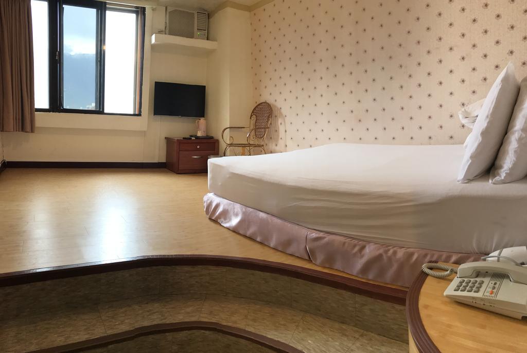 Chantai Hotel Città di Hualien Esterno foto