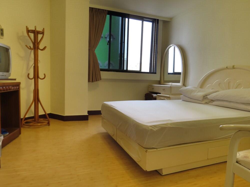 Chantai Hotel Città di Hualien Esterno foto