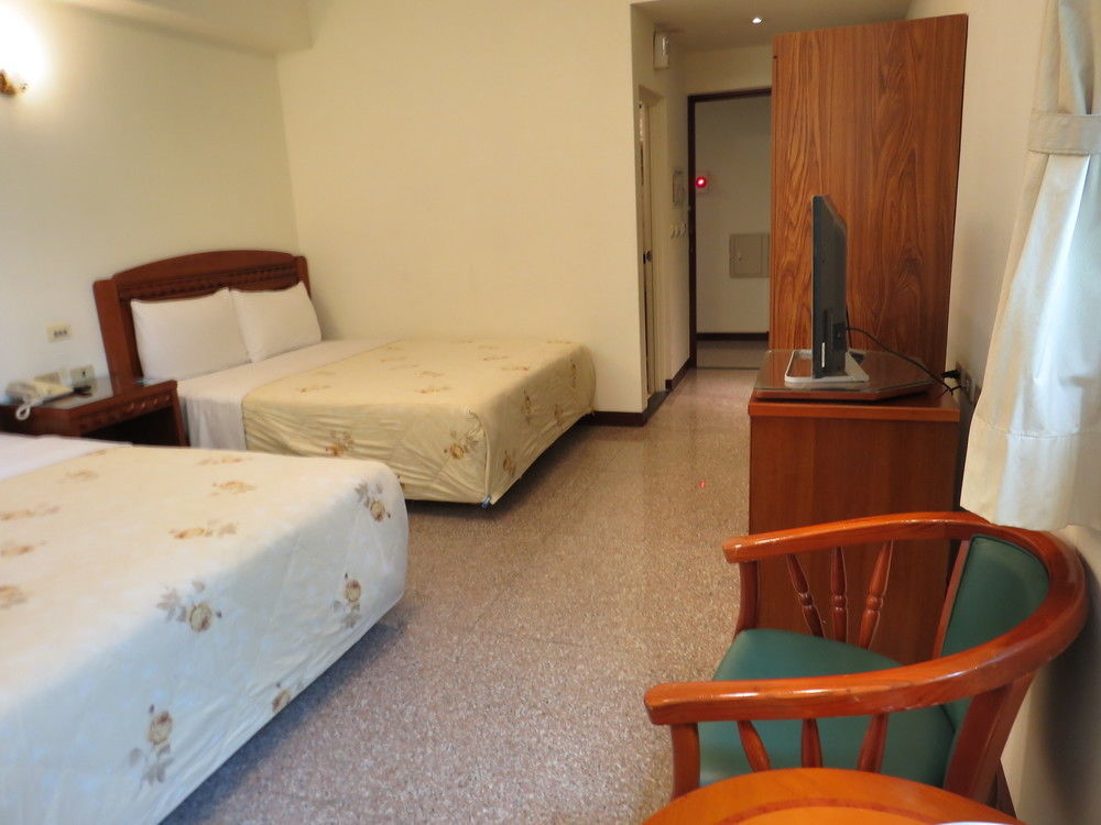 Chantai Hotel Città di Hualien Esterno foto