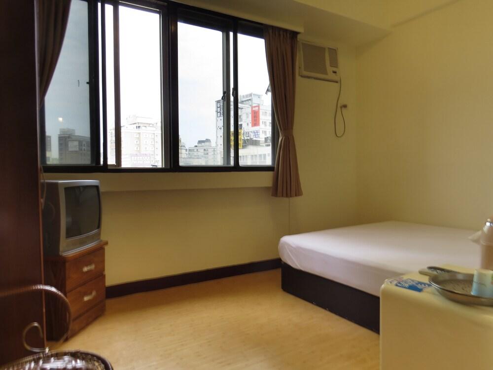 Chantai Hotel Città di Hualien Esterno foto